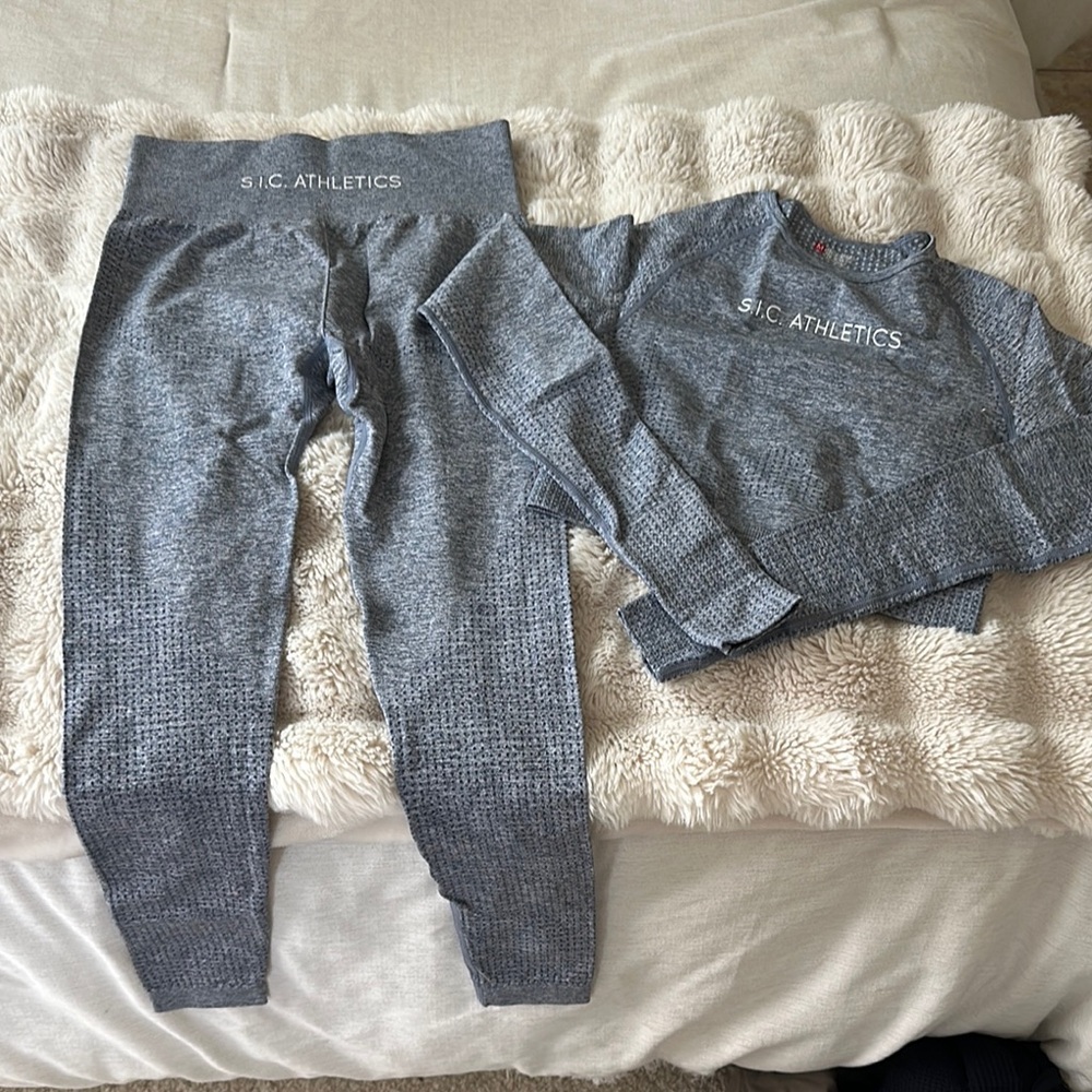 SIC Athletics heather/ blue Textured Leggings and Top Set